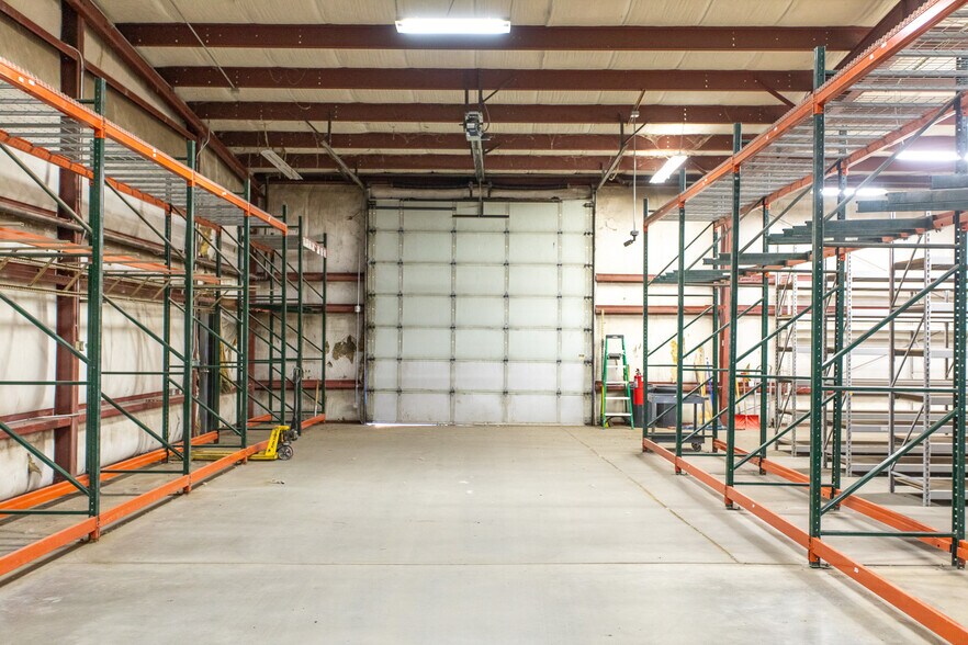 More Photos Of 100 9th Ave S, Great Falls Warehouse For Sale