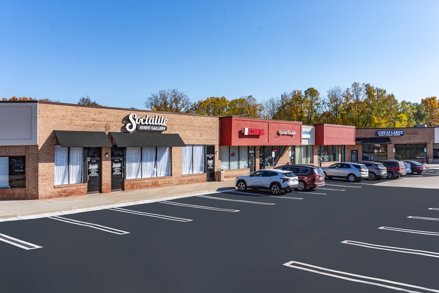 More Photos Of 16112-16184 Middlebelt Rd, Livonia Unknown For Lease