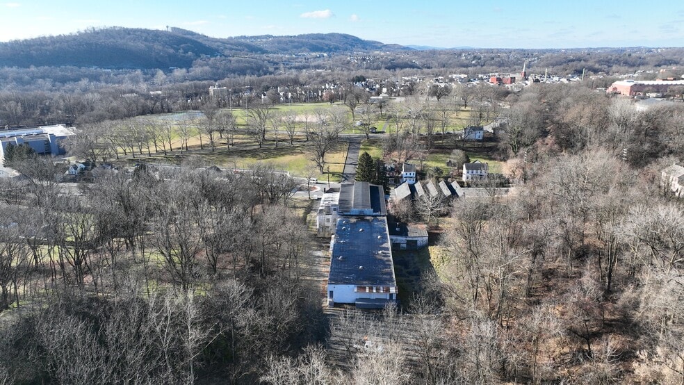 More Photos Of 555 Warren St, Phillipsburg Warehouse For Sale