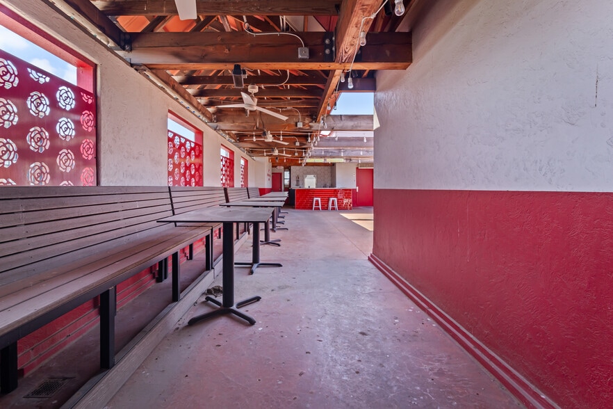 More Photos Of 332 E 1st St, Tulsa Restaurant For Lease