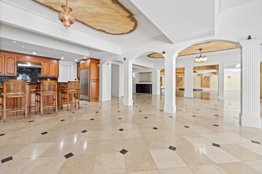 More Photos Of 3687 Briarcliff Rd NE, Atlanta Multifamily For Sale