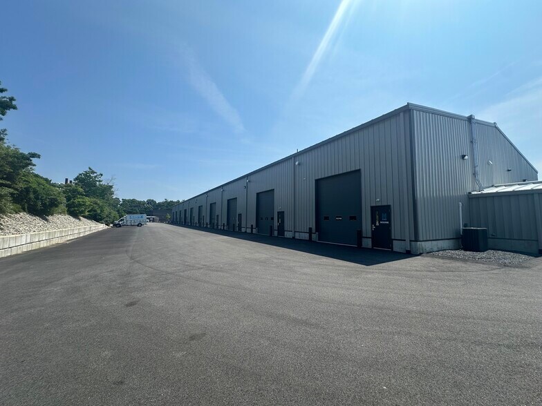 More Photos Of 1 Royson Dr, Kingston Warehouse For Lease