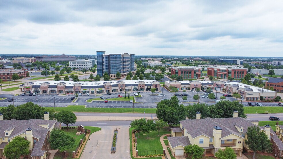 More Photos Of 14101 N May Ave, Oklahoma City General Retail For Lease