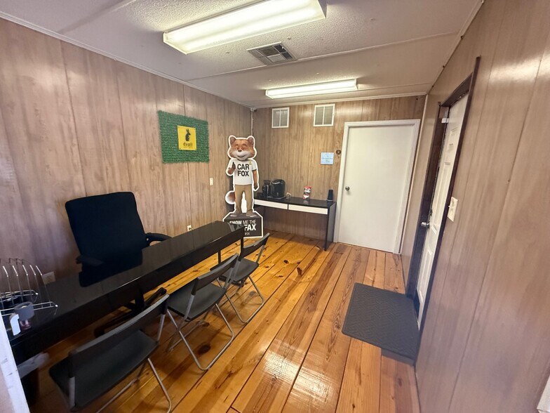 More Photos Of 1109 N Semoran Blvd, Orlando Land For Lease