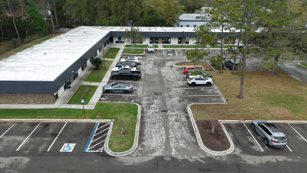 More Photos Of 1530 Kingsley Ave, Orange Park Unknown For Lease