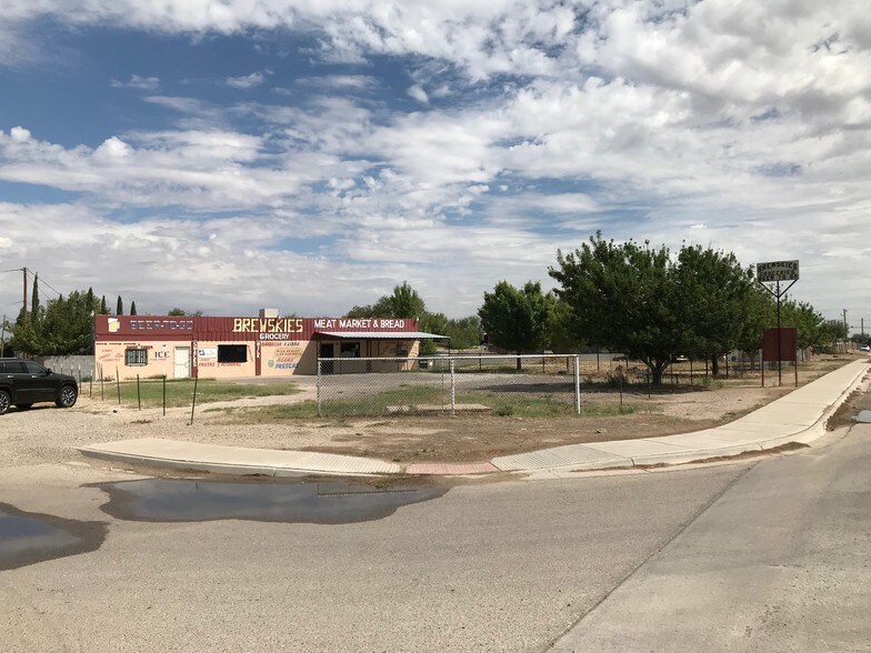 Primary Photo Of 12690 Pensamiento, San Elizario Convenience Store For Lease