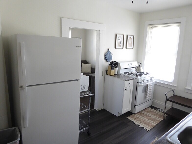 More Photos Of 1327 W 67th St, Cleveland Apartments For Sale