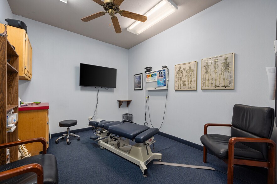 More Photos Of 1228 Precinct Line Rd, Hurst Medical For Sale