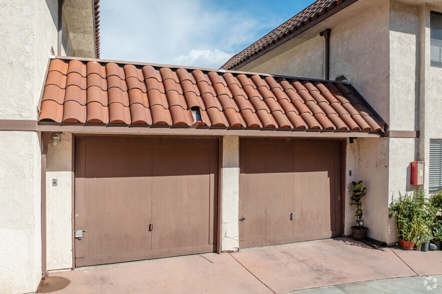 More Photos Of 7246 Petrol St, Paramount Apartments For Sale