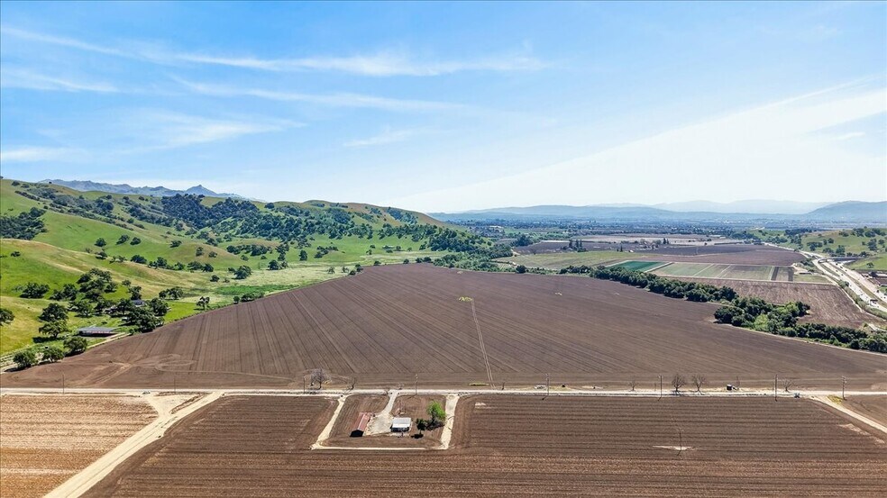 More Photos Of 0 Walnut Ave, Hollister Land For Sale