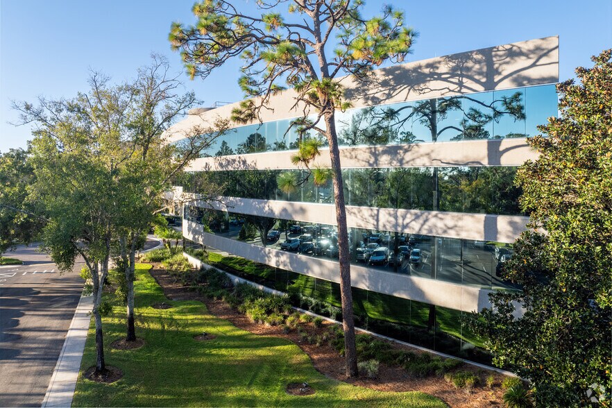 More Photos Of 601 S Lake Destiny Rd, Maitland Unknown For Lease