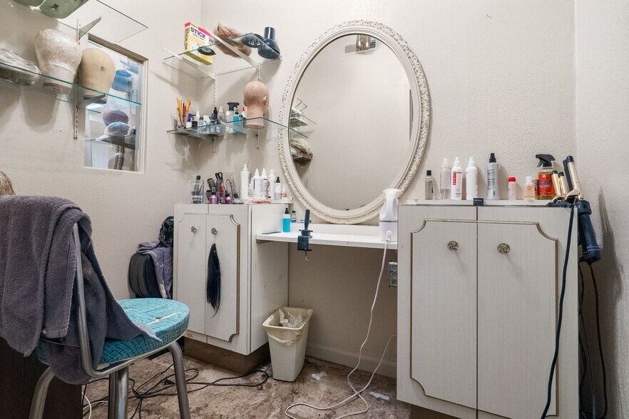 More Photos Of 1922 Whipple Ave NW, Canton General Retail For Sale