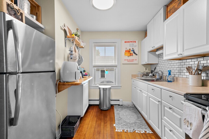 More Photos Of 13 Dean Ave, Newport Apartments For Sale