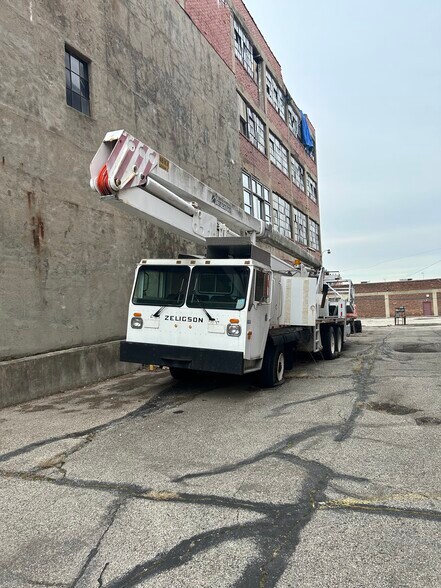 More Photos Of 126-132 E High St, Springfield Office For Sale