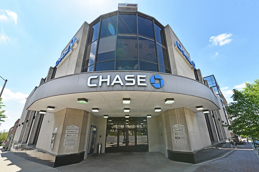 More Photos Of 100 S College Ave, Bloomington Office For Lease