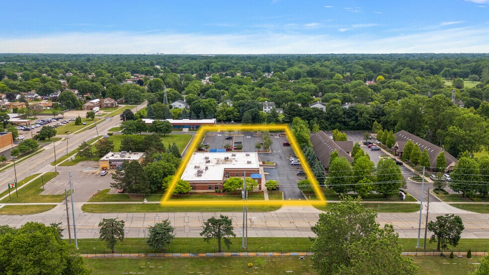 More Photos Of 38880 Garfield Rd, Clinton Township Medical For Lease