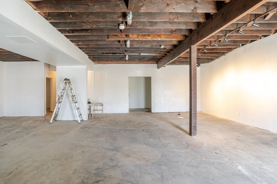 More Photos Of 1323-1325 Broadway, Los Angeles Office For Sale