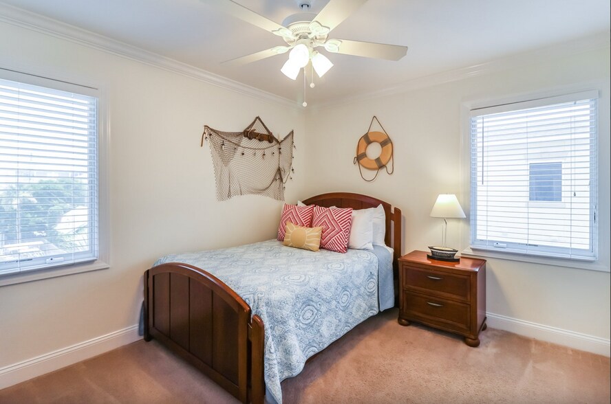 More Photos Of 13 Silver Ave, Tybee Island Apartments For Sale