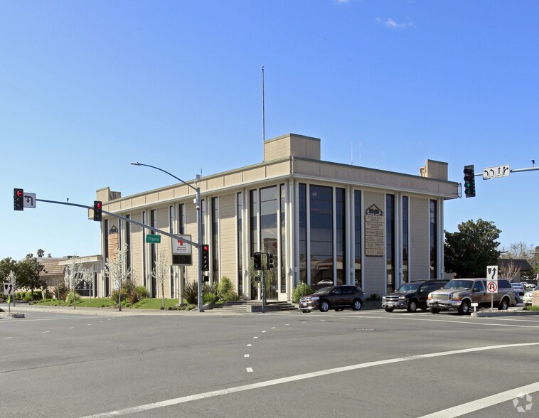 More Photos Of 1545 N Texas St, Fairfield Coworking Space