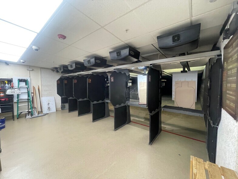 More Photos Of 6649 S Paris St, Centennial Storefront Retail Office For Sale