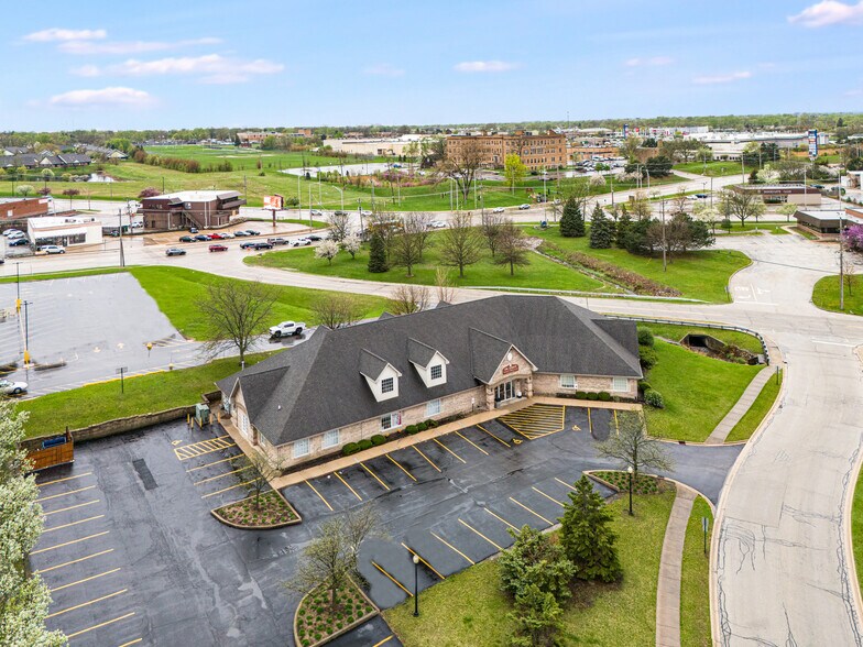 More Photos Of 1640 Willow Circle Dr, Crest Hill Medical For Sale