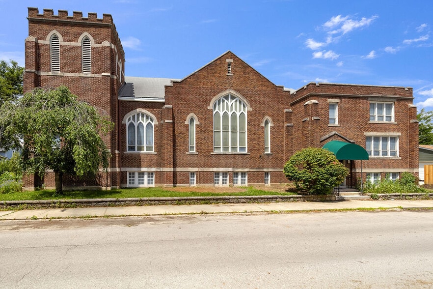 More Photos Of 366 E Tulane Rd, Columbus Religious Facility For Sale