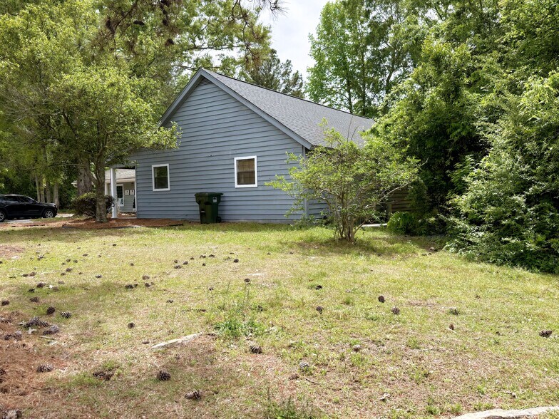 More Photos Of 421 Barony St, Moncks Corner Office For Sale