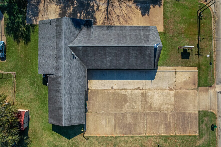 More Photos Of 201 Ragland St, Palestine Religious Facility For Sale