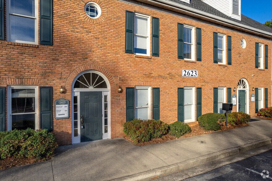 More Photos Of 2623 Sandy Plains Rd, Marietta Office For Lease