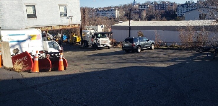 More Photos Of 29 Harbor Ave, Norwalk Manufacturing For Lease