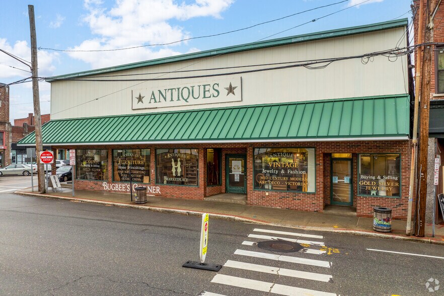 More Photos Of 109 Main St, Putnam General Retail For Sale