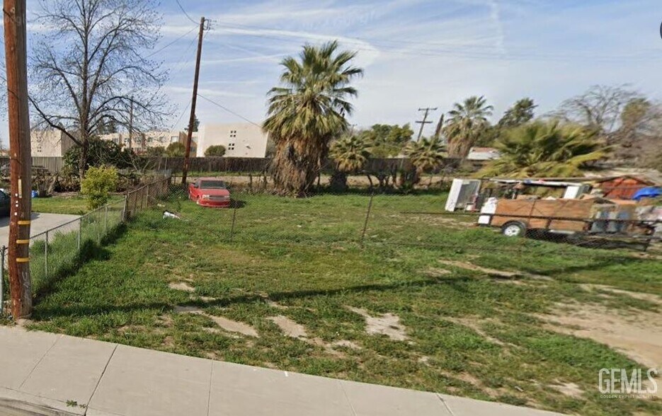Primary Photo Of T st, Bakersfield Land For Sale