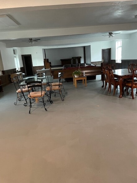 More Photos Of 315 N Sierra Nevada St, Stockton Religious Facility For Lease