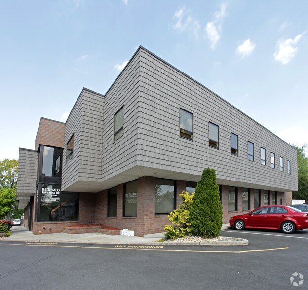 More Photos Of 186-192 Rochelle Ave, Rochelle Park Medical For Lease