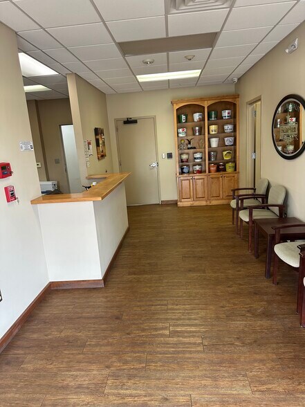 More Photos Of 8316 Lone Tree Rd, Victoria Industrial For Lease