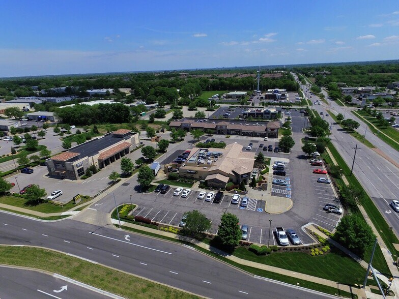 More Photos Of 14910-14970 W 119th St, Olathe Unknown For Lease