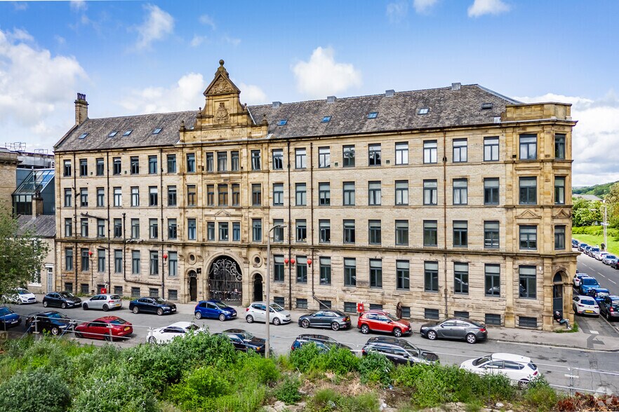 More Photos Of Cape St, Bradford Coworking Space