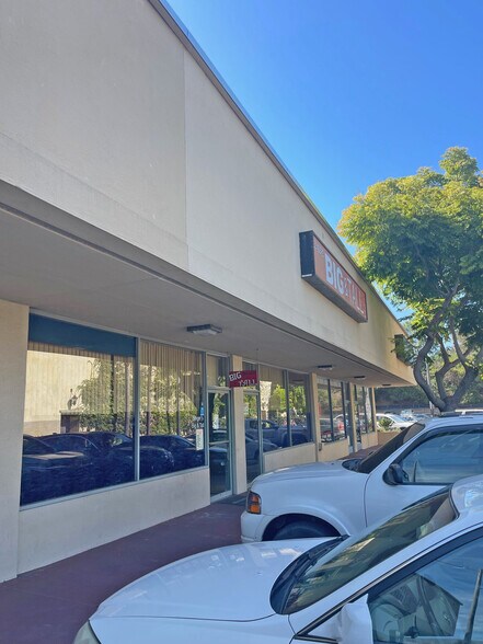 More Photos Of 3303 State St, Santa Barbara General Retail For Lease