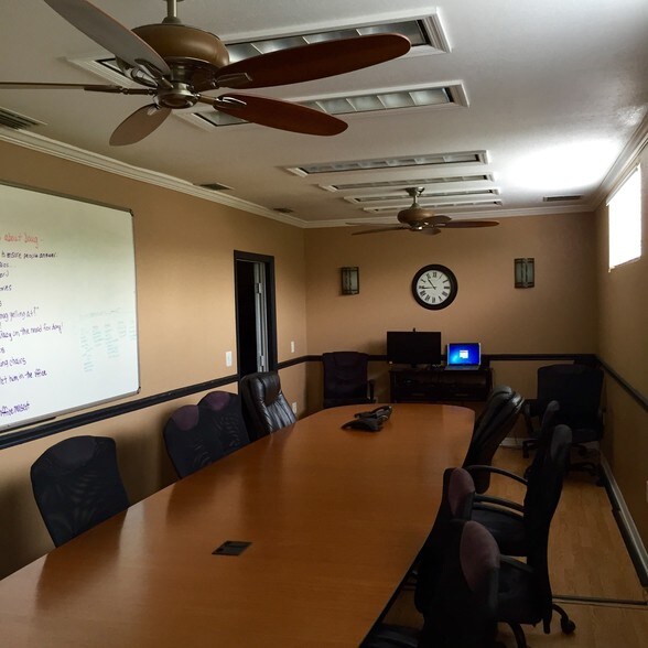 More Photos Of 1001 State Route 590, Oldsmar Warehouse For Lease