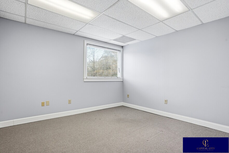 More Photos Of 10115 N Hwy 142, Covington Medical For Lease