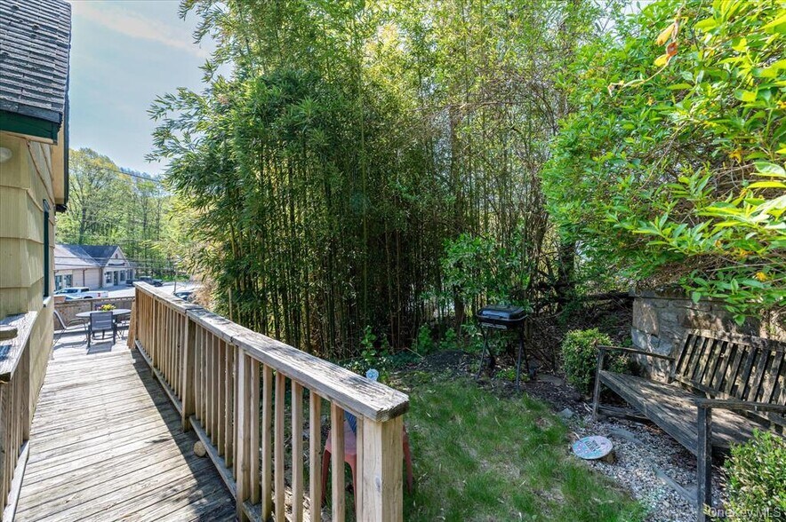 More Photos Of 544 US-6, Mahopac Freestanding For Sale