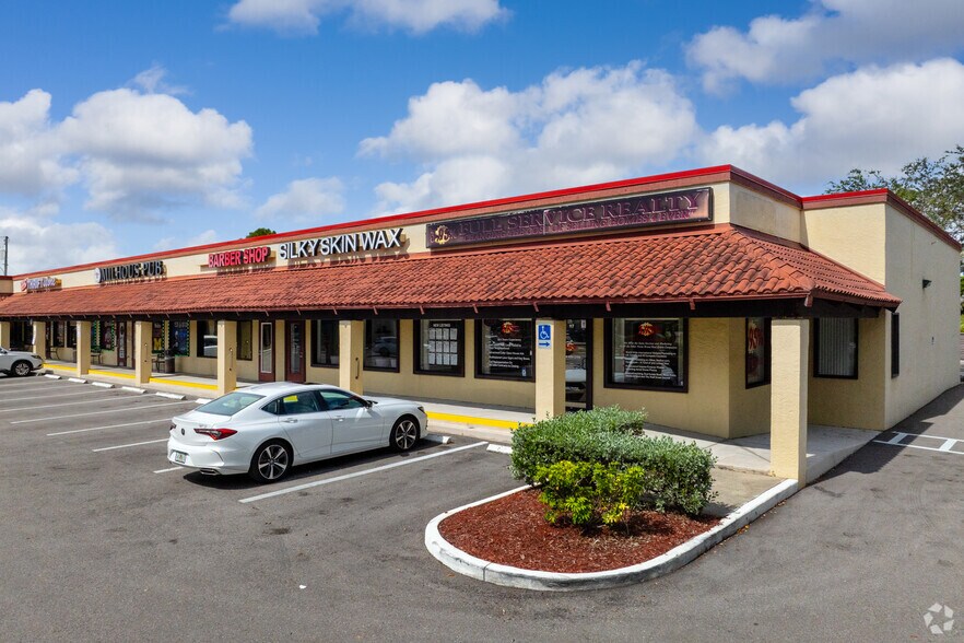 More Photos Of 15250 S US 41/ Tamiami Trl, Fort Myers Unknown For Lease