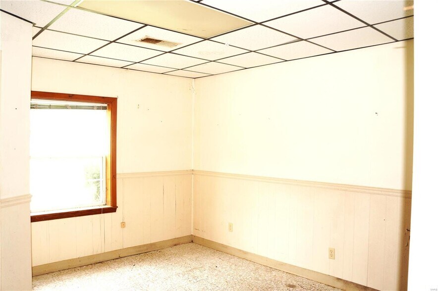 More Photos Of 919 S Jackson St, Kennett Assisted Living For Sale