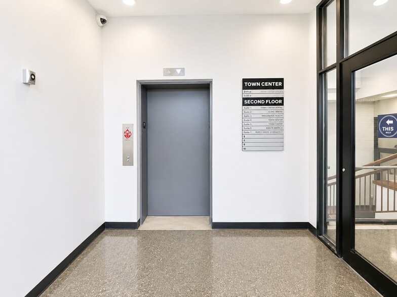 More Photos Of 1638-1642 Schlosser St, Fort Lee Unknown For Lease