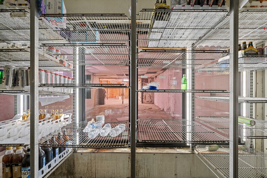 More Photos Of 1211 E Lewis St, Pasco Convenience Store For Sale