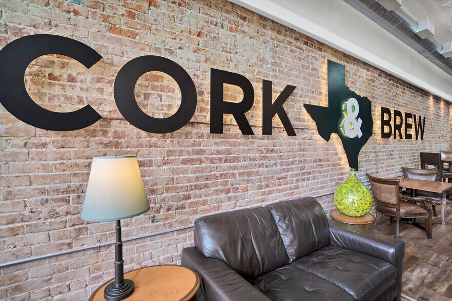 More Photos Of 1136 Main St, Commerce Light Distribution For Sale