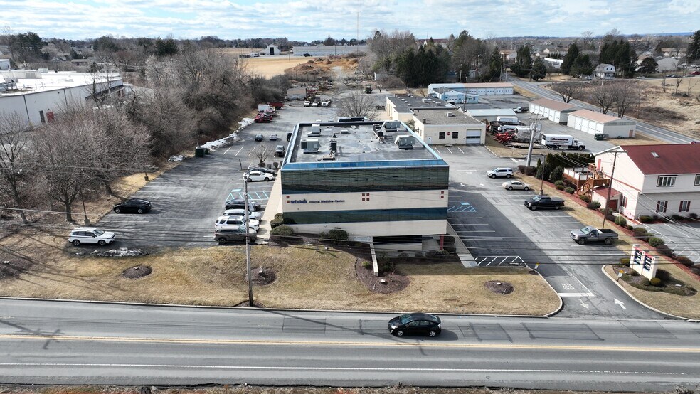More Photos Of 400 S Greenwood Ave, Easton Office For Sale