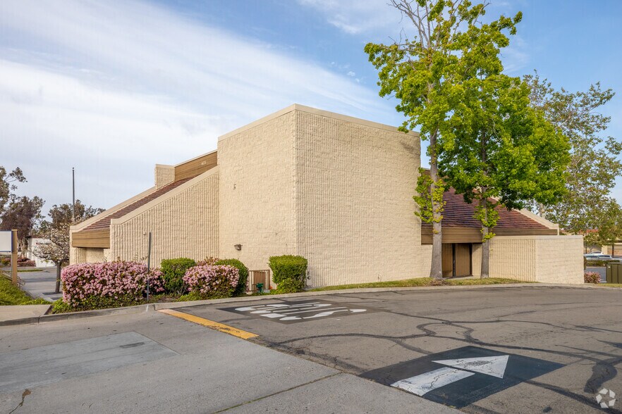 More Photos Of 621-701 S Rancho Santa Fe Rd, San Marcos Unknown For Lease