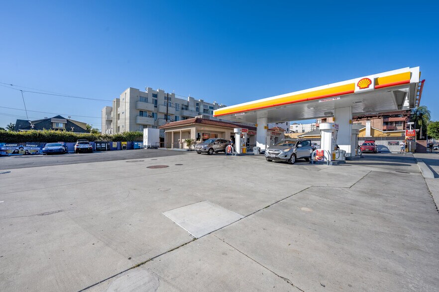 More Photos Of 1309 N La Brea Ave, Los Angeles Service Station For Sale