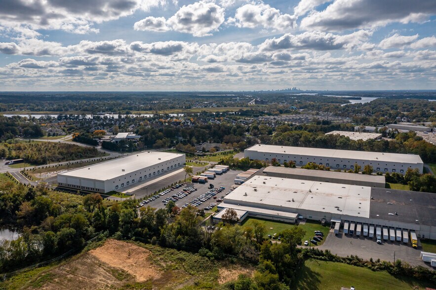 More Photos Of 780 Coopertown Rd, Delanco Unknown For Lease